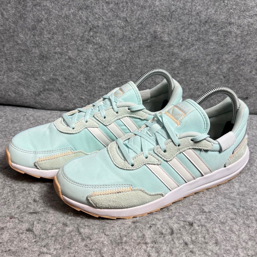 Adidas Retrorun Womens Light Blue Suede Nylon Sneakers Low Top Shoes
Size 8